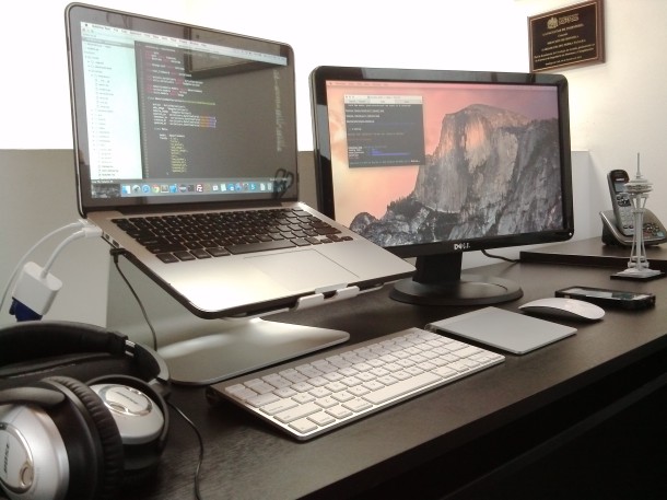 setup mac macbook pro desk screen software engineer monitor laptop dual second retina external display connect stand air tech notebook