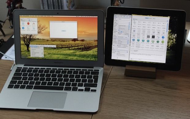 MacBook Air 11 with an iPad using AirDisplay