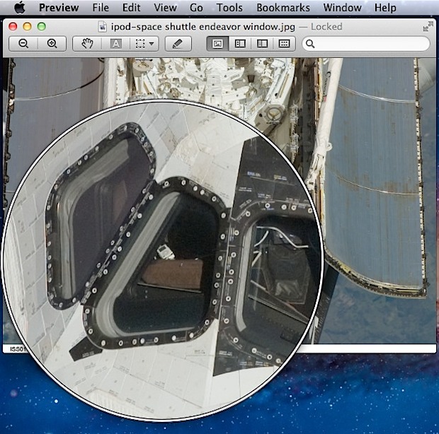 Magnifying glass tool in Preview