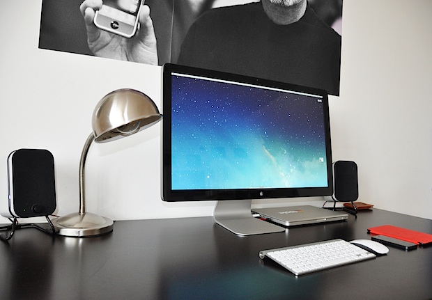Mac setup video editor student desk