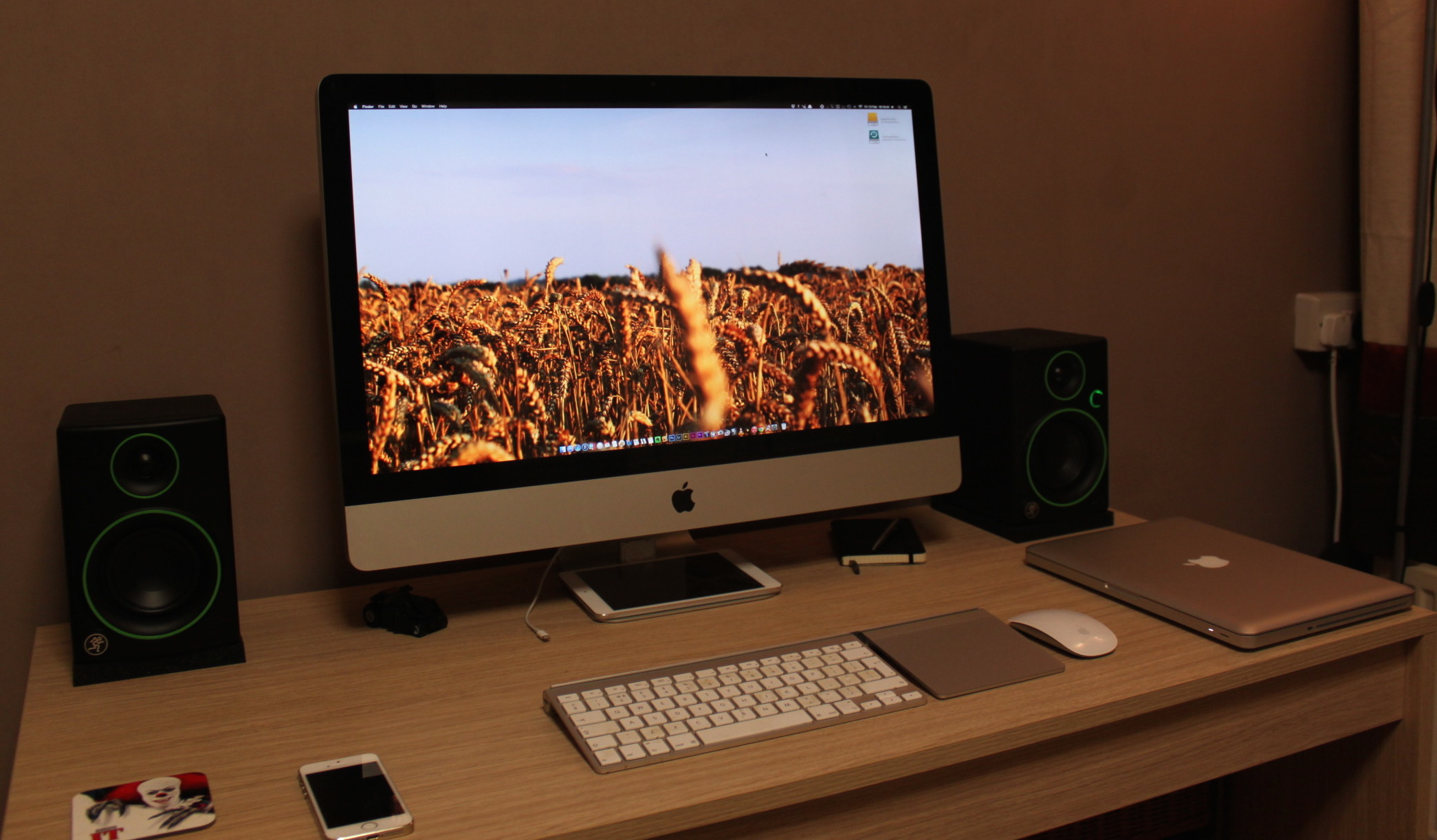 Mac Setup A Clean Simple Imac, Imac Desk Setup Ideas
