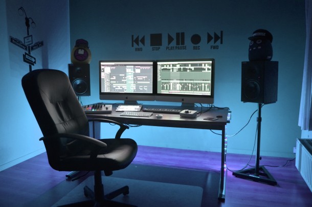 Full Mac setup of a professional DJ and Music Producer