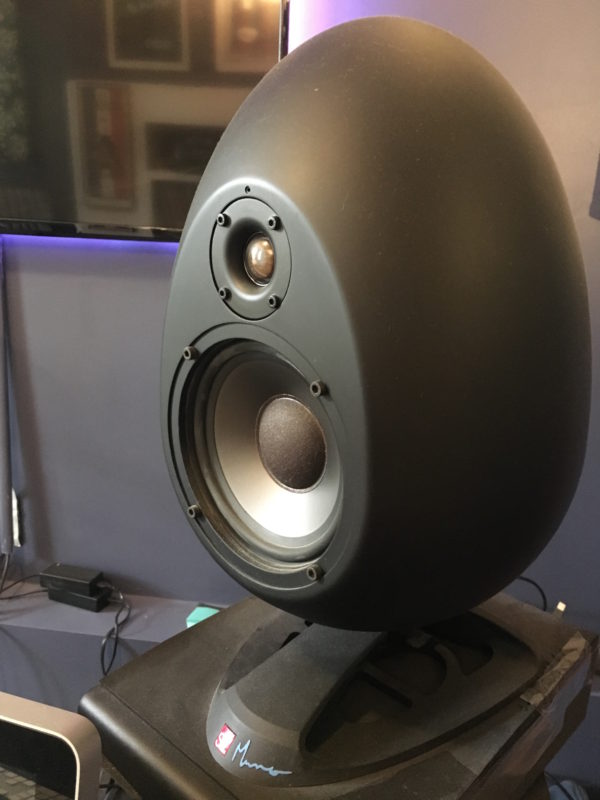 audio-engineer-mac-pro-setup-4