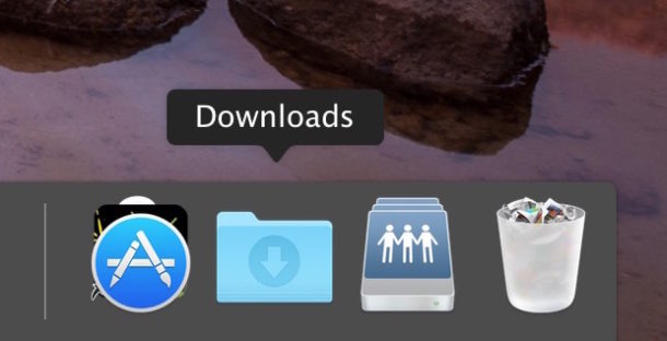 Restore an accidentally deleted Downloads folder to Dock on Mac