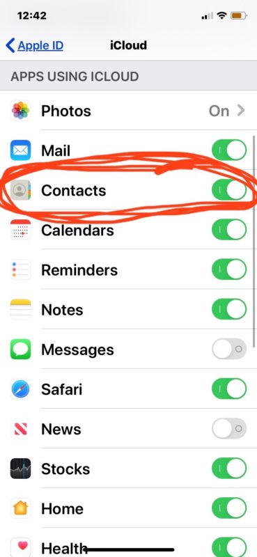 Исправьте контакты, не отображающие номера телефонов, снова включив контакты iCloud, если они были выключены